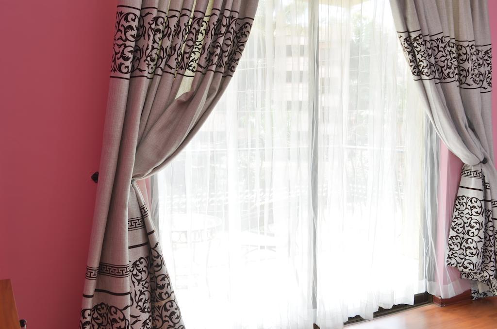 Fahari Palace Serviced Apartments ไนโรบี ภายนอก รูปภาพ